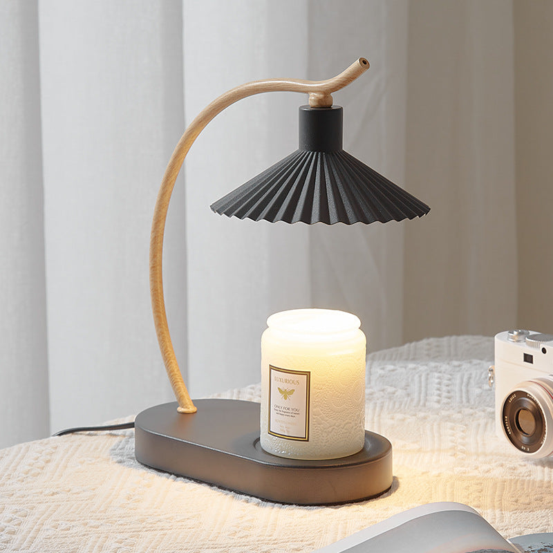 The Pleated Halo Candle Warmer - Noir